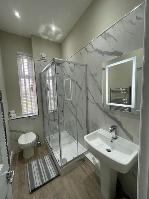 Luxury 2 Bedroom Cottage West Calder Esterno foto