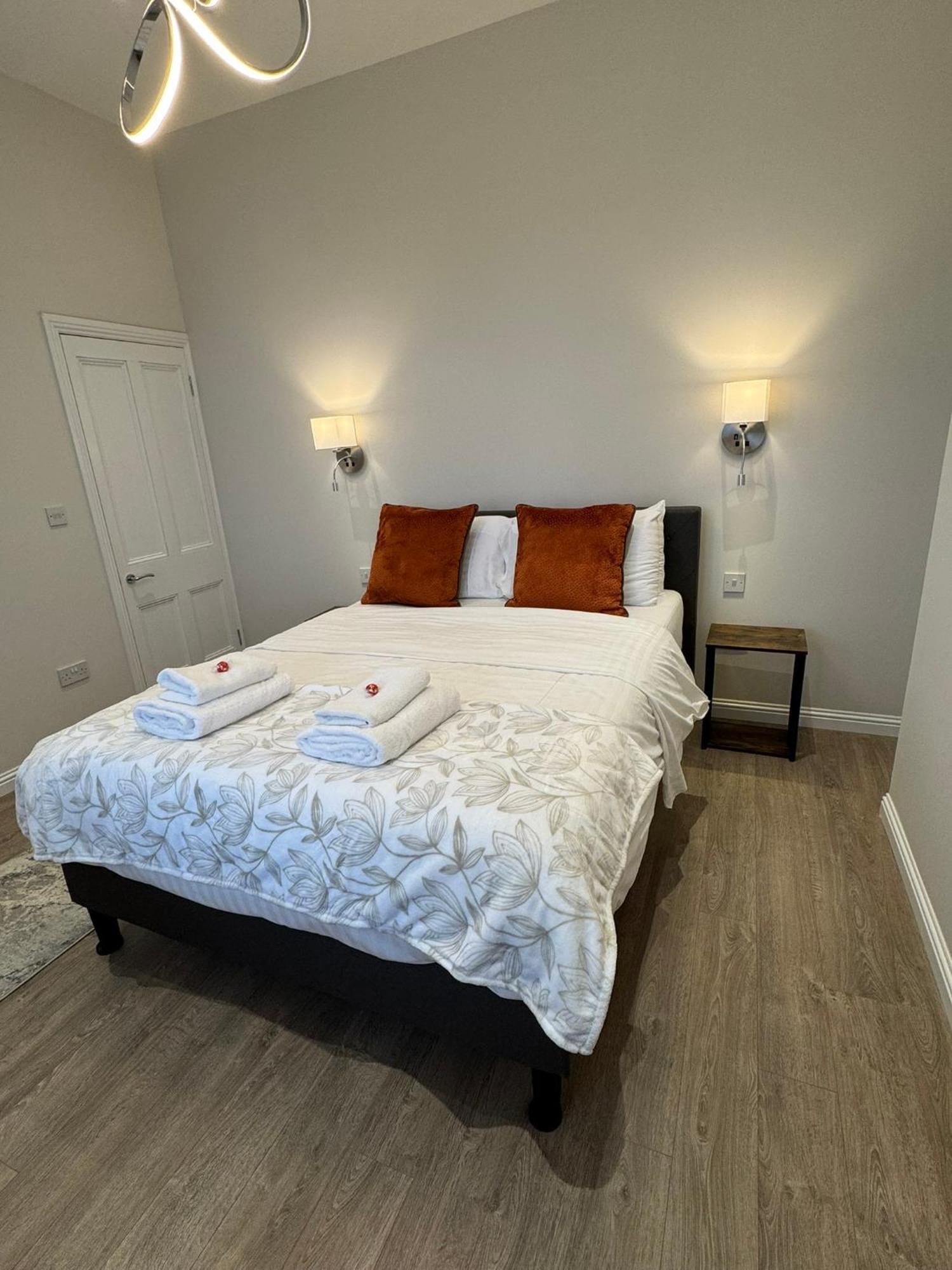 Luxury 2 Bedroom Cottage West Calder Esterno foto