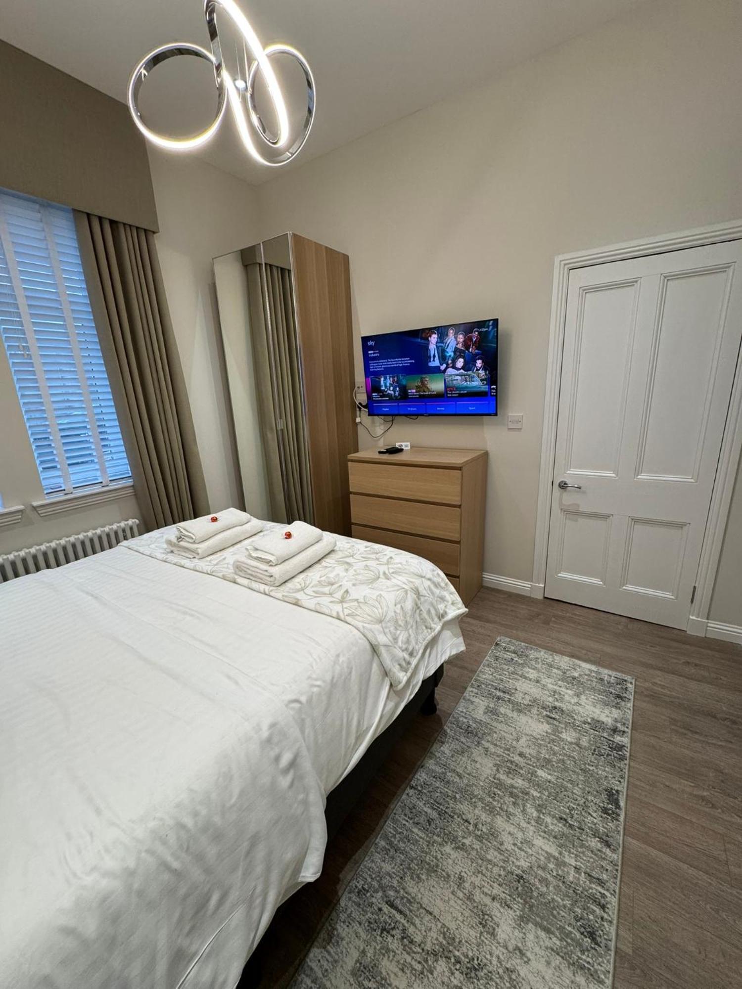 Luxury 2 Bedroom Cottage West Calder Esterno foto
